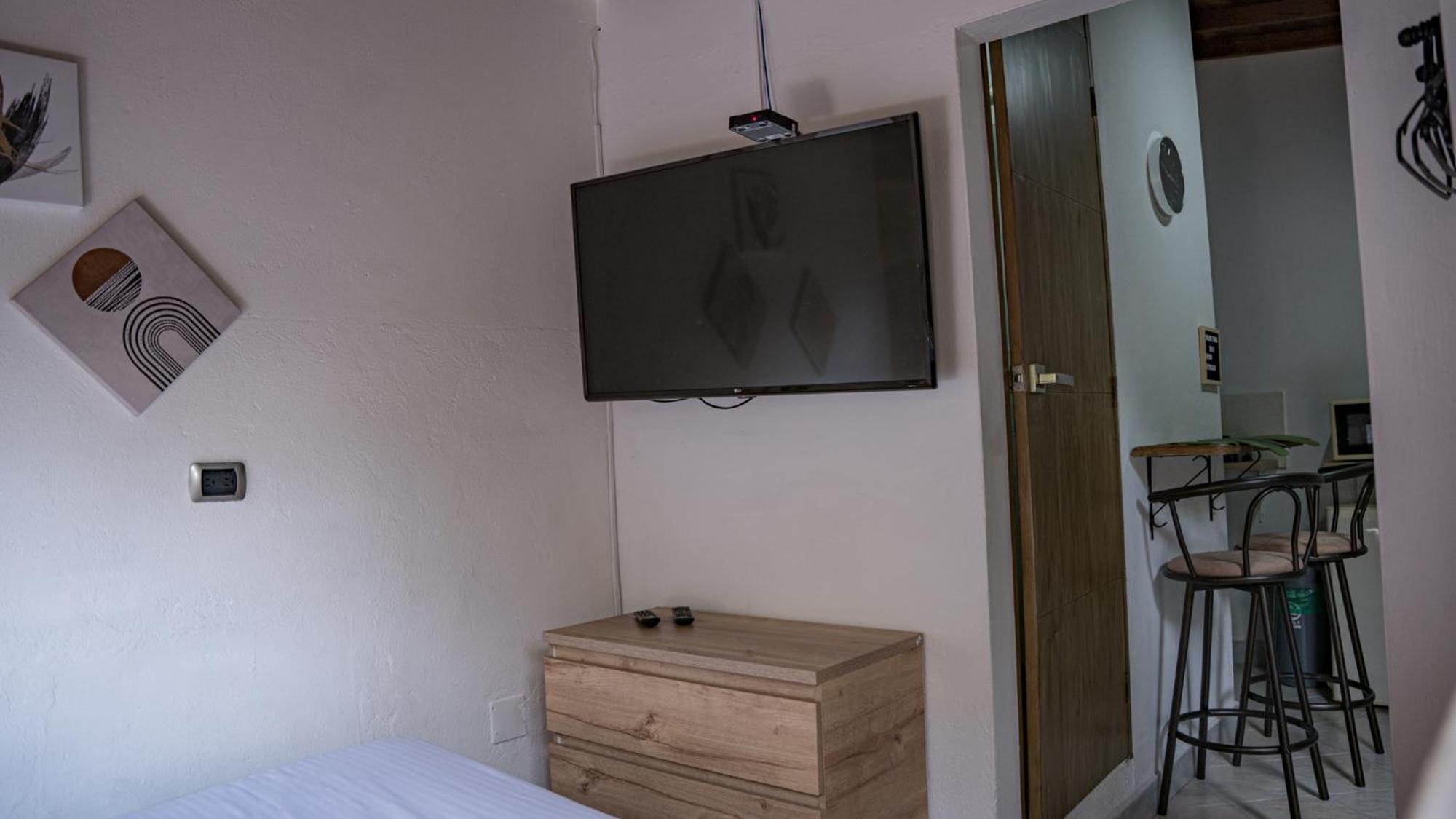 Rest In The Poblado Apartment Medellin